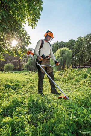 Триммер бензиновый STIHL FS 131 в Санкт-Петербурге