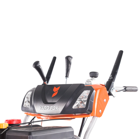 Бензиновый снегоуборщик Yard Fox Pro 7154E в Санкт-Петербурге