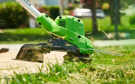 Триммер аккумуляторный Greenworks GD40LT, 40V, 38 см, с 1хАКБ 8 Ач и ЗУ в Санкт-Петербурге