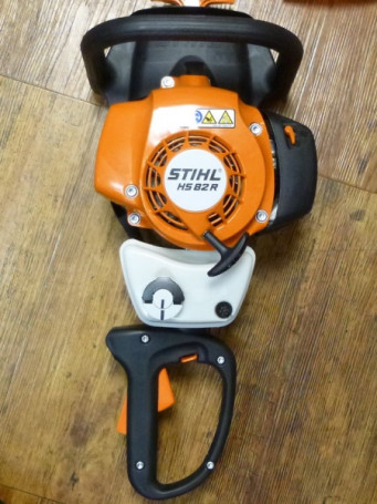 Кусторез бензиновый STIHL HS 82 R 75 см 42370112941 в Санкт-Петербурге