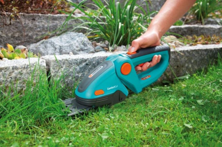 Аккумуляторные ножницы для газонов и кустарников GARDENA ComfortCut 08897 в Санкт-Петербурге