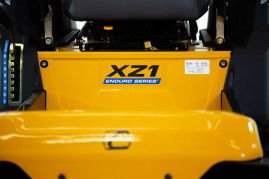 Райдер Cub Cadet XZ1 107