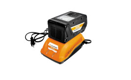 Зарядное устройство VILLARTEC AC 402