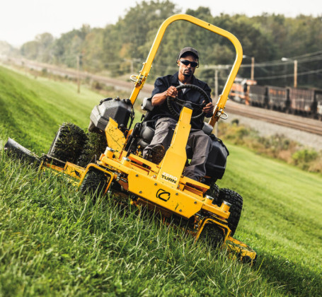 Садовый трактор Cub Cadet Z9 183ID в Санкт-Петербурге