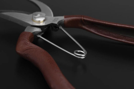 Секатор Caiman 60мм/190мм/152гр/high carbon steel (цветы) CT-190 в Санкт-Петербурге