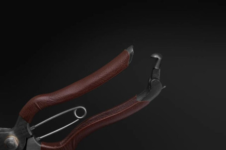Секатор Caiman 60мм/190мм/152гр/high carbon steel (цветы) CT-190 в Санкт-Петербурге