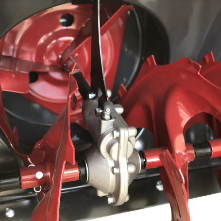 Бензиновый снегоуборщик EVOline SBG 760 E в Санкт-Петербурге