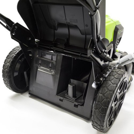 Газонокосилка аккумуляторная Greenworks Арт.2506807UG, 40V, 46см, самоходная, бесщеточная, c 1хАКБ 5 Ач и ЗУ