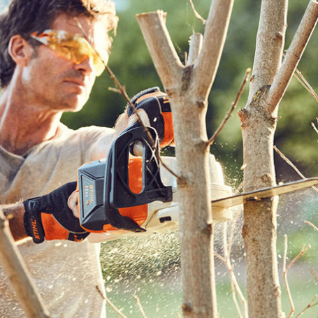 Аккумуляторная цепная пила STIHL MSA 120 C-B (акб АК20 - 2 шт. + зу AL101) в Санкт-Петербурге