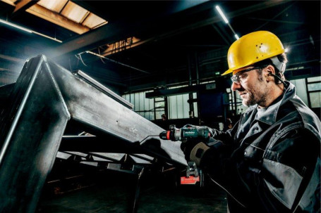 Аккумуляторная ударная дрель Metabo SB 18 LTX-3 BL Q I 602357890 в Санкт-Петербурге