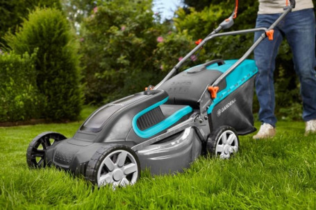 Газонокосилка аккумуляторная GARDENA PowerMax Li-40/41 05041-20.000.00
