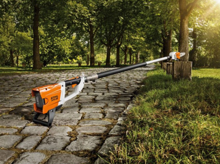 Аккумуляторный высоторез STIHL HTA 85 без аккумулятора в Санкт-Петербурге