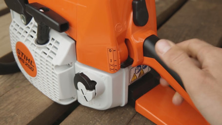 Бензопила STIHL MS 250 16" 11232000831 в Санкт-Петербурге
