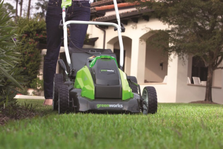 G-MAX 40V Аккумуляторная Газонокосилка 45 см G40LM45 в Санкт-Петербурге