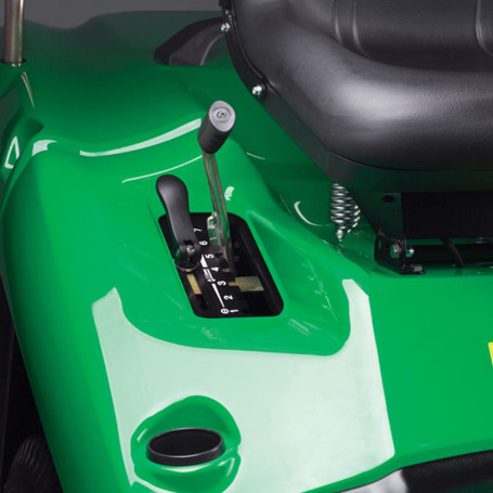 Газонокосильная машина Caiman Comodo 4WD 20 л.с. в Санкт-Петербурге
