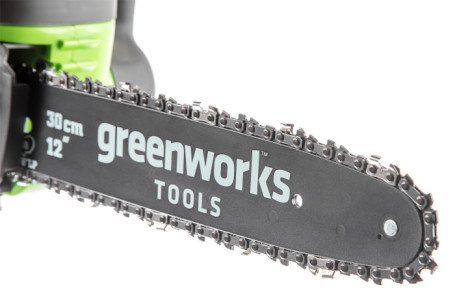 Аккумуляторная цепная пила Greenworks G-MAX 40V (30 см) (комплект АКБ 4 А/ч и ЗУ) G40CS30 в Санкт-Петербурге