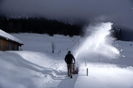 Снегоочиститель AL-KO SnowLine 700 E