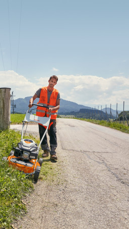 Газонокосилка STIHL RM 4.0 RT бензиновая мульчирующая в Санкт-Петербурге