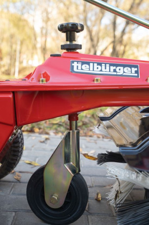 Подметально-уборочная машина TIELBUERGER TK17 (двигатель Briggs&amp;Stratton 575 EX ) в Санкт-Петербурге