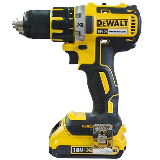 Аккумуляторная дрель DeWALT DCD 790 D2 в Санкт-Петербурге