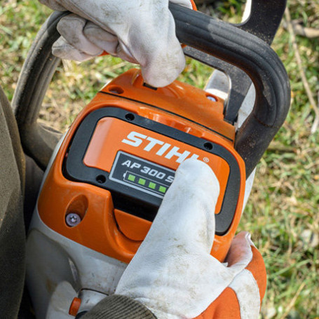 Аккумуляторная пила STIHL MSA 220 C-BQ 16" (40см) 3/8"P 1.3 55 зв. без аккумулятора в Санкт-Петербурге