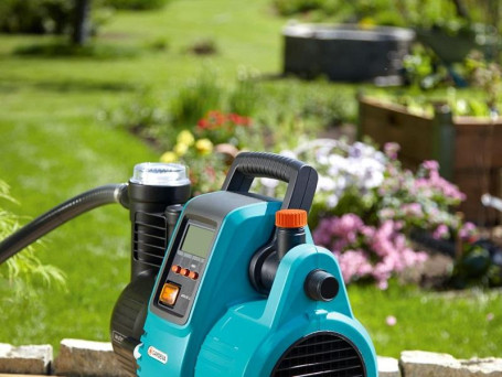 Насос напорный автоматический GARDENA 5000/5E LCD Comfort 01759 в Санкт-Петербурге