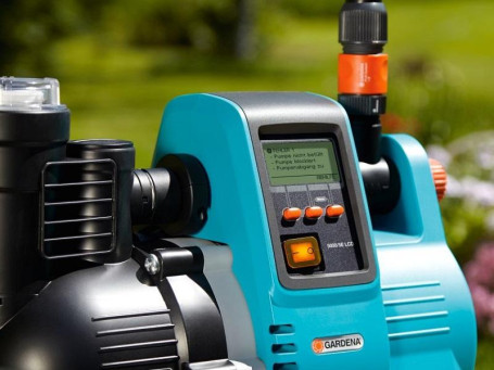 Насос напорный автоматический GARDENA 5000/5E LCD Comfort 01759 в Санкт-Петербурге