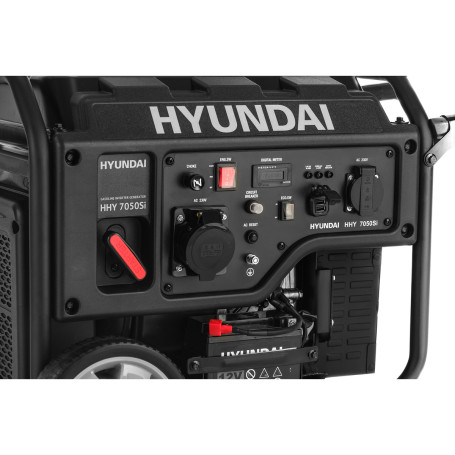 Генератор бензиновый инверторный HYUNDAI HHY 7050Si в Санкт-Петербурге
