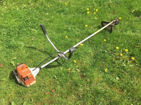 Бензиновый триммер STIHL FS 120 в Санкт-Петербурге