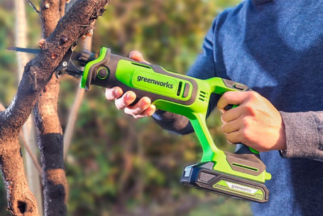 Пила сабельная аккумуляторная Greenworks Арт.1200607, 24V, бесщеточная без АКБ и ЗУ в Санкт-Петербурге