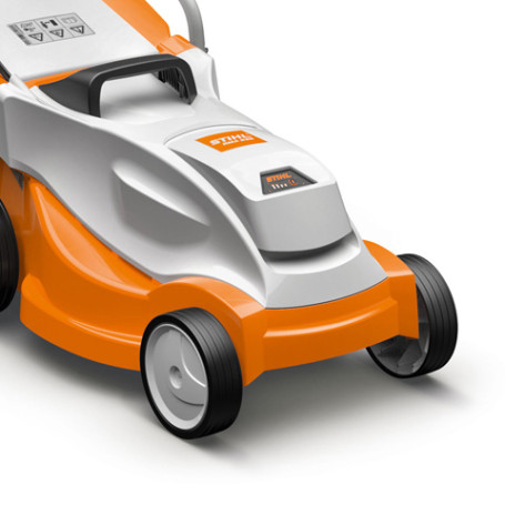 Аккумуляторная газонокосилка Stihl RMA 235 c AK 20 и AL 101 в Санкт-Петербурге