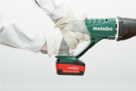 Аккумуляторная сабельная пила Metabo ASE 18 LTX 602269610 в Санкт-Петербурге