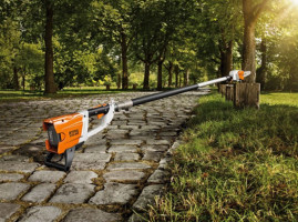 Аккумуляторный высоторез STIHL HTA 85 с AP 300 и AL 300